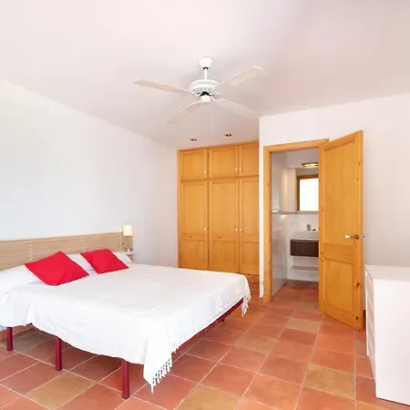 Finca Na Bona * Cala Llonga (Menorca)