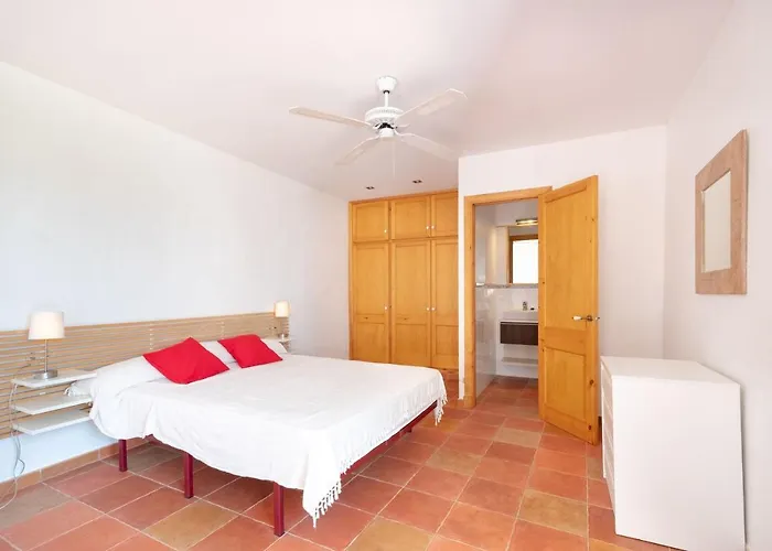 Finca Na Bona * Cala Llonga (Menorca)